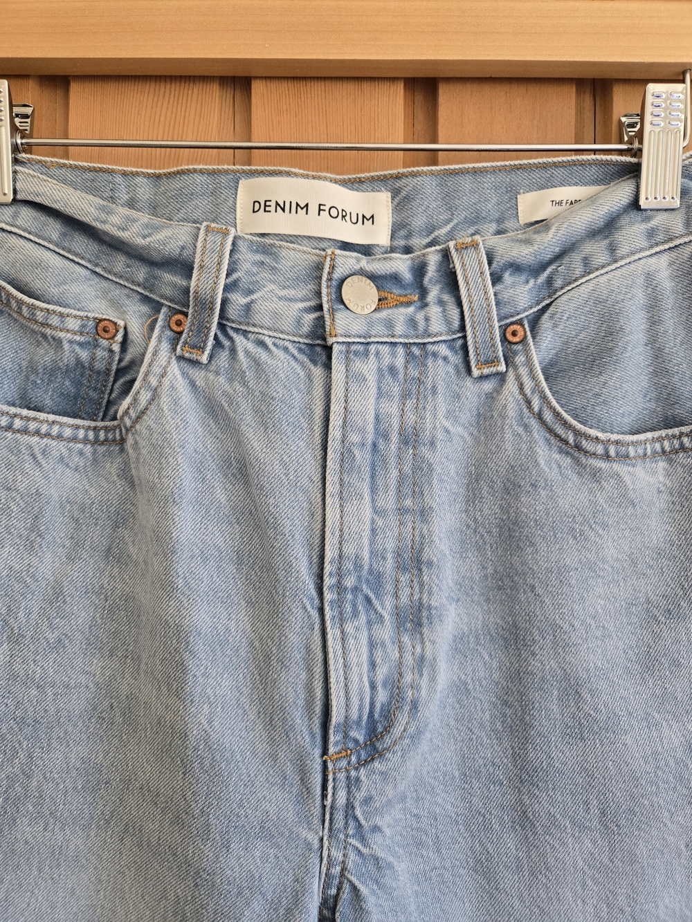 Aritzia's Denim Forum The Farrah Hi-Rise Wide | Blue Denim | Size 29 - Picture 9 of 11